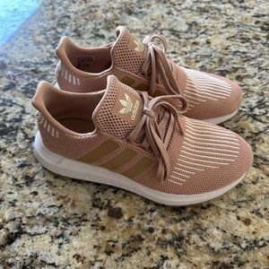 Women’s Adidas Swift Run